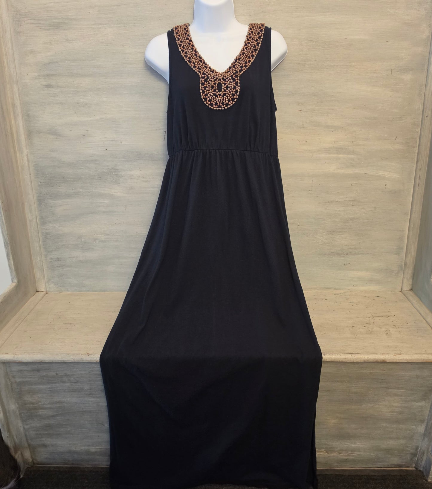 Sonoma Black Beaded Neckline Tank Style Sleeveless Maxi Dress Size Medium Good Condition