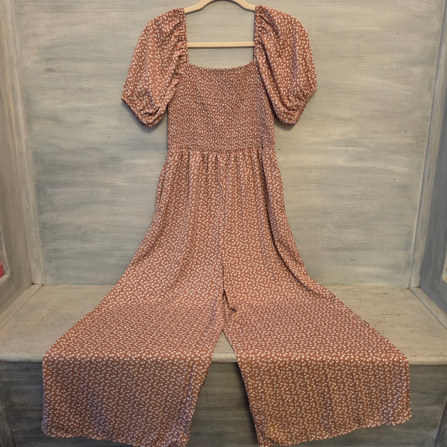 Jim & Nora Rust Floral Print Puffed Sleeve Wide Leg Jumpsuit Size Large Good Condition