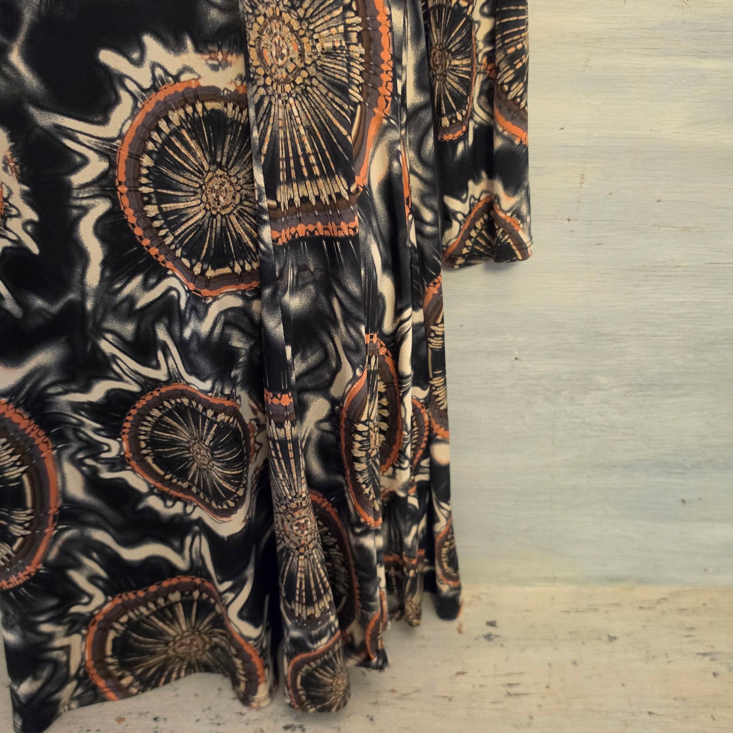 Multicolor Sunburst Medallion Print 3/4 Sleeve Mini Dress Size Small Good Condition