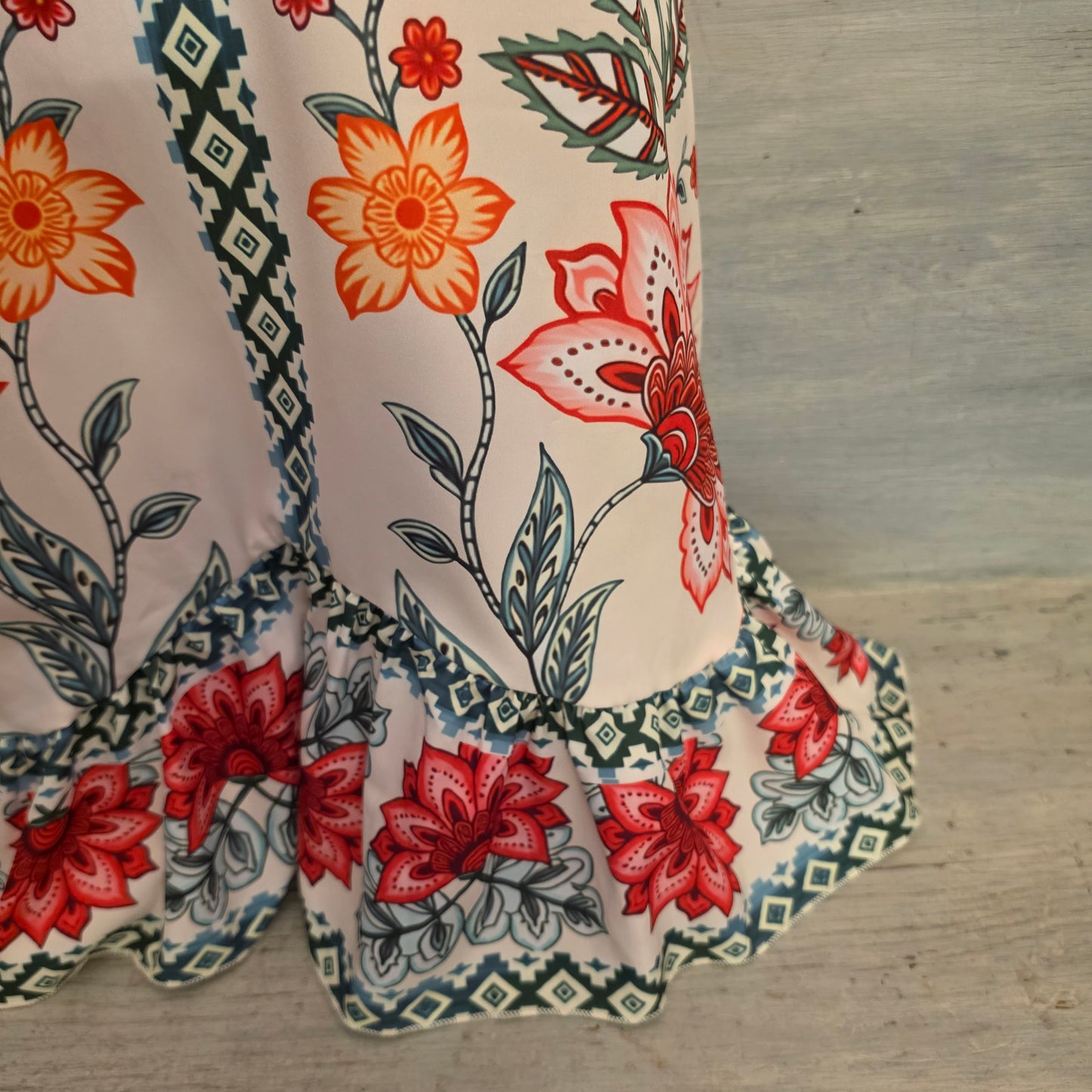 Shein Geometric and Floral Print Vneck Mini Slip Dress w/ Ruffle Hem Size Medium Good Condition