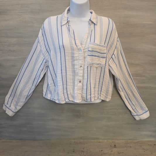 Love Notes 100% Cotton Blue White Striped Button Down Cropped Blouse Size Large Good Condition