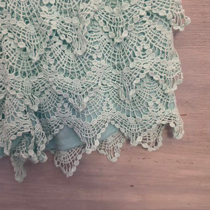 Rewind 100% Cotton Outer Mint Green Boho Crochet Lace Lined Mini Shorts Size Large Good Condition