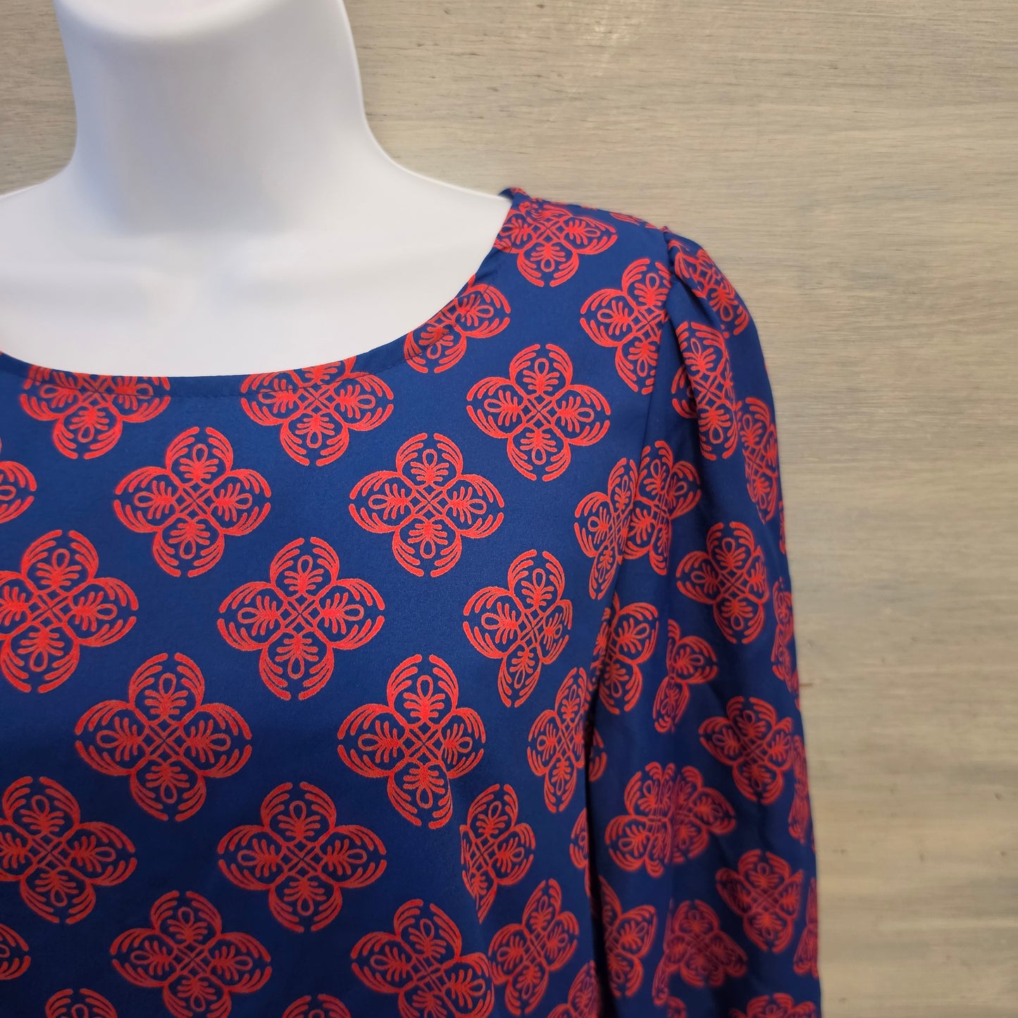 Karlie Blue Red Geometric Block Print Floral Motif Shift Mini Dress Size Medium Good Condition