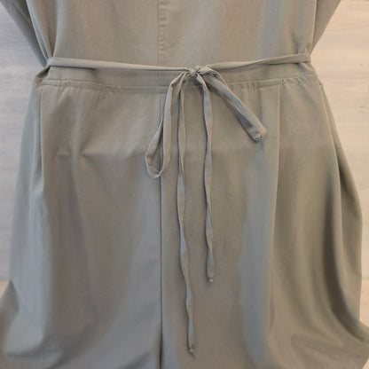 Emma & Michele Olive Green Vneck Short Sleeve Tie Back Romper Size XL Good Condition