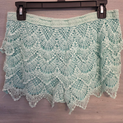Rewind 100% Cotton Outer Mint Green Boho Crochet Lace Lined Mini Shorts Size Large Good Condition