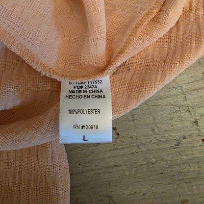 Entro Apricot Ruffle Split Collar Vneck Button Down Blouse Size Large Good Condition