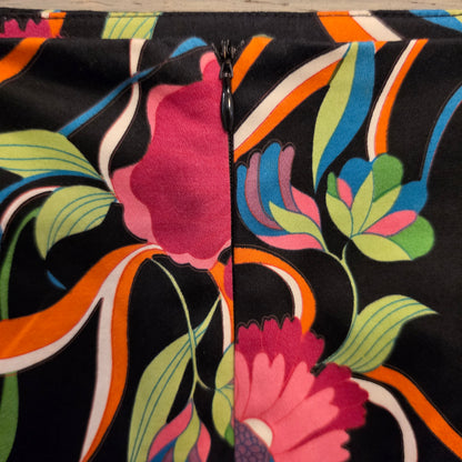 Metro Style Stretch 97% Cotton Colorful Floral Print Pencil Skirt Size 12 Good Condition