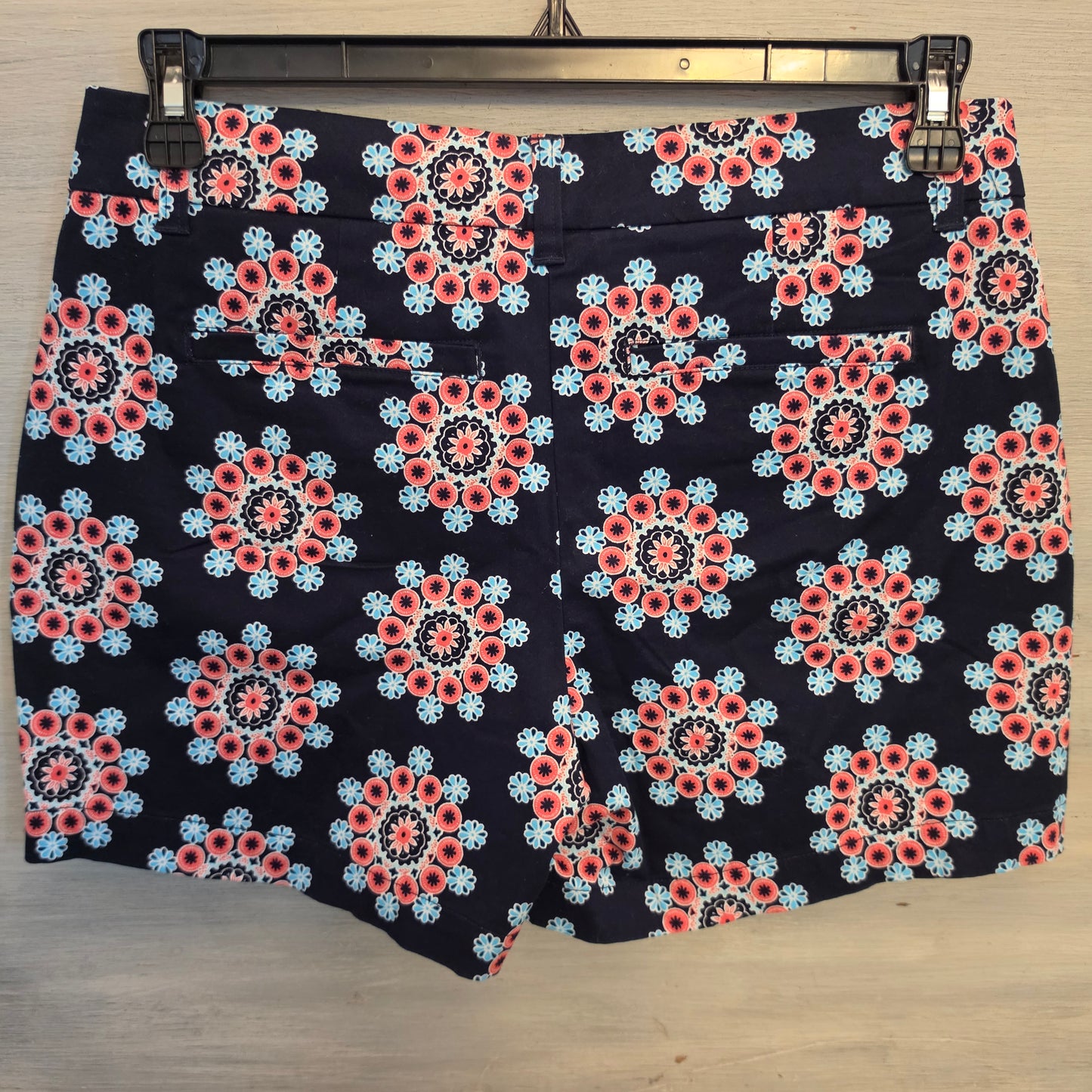 Crown & Ivy 98% Cotton Multicolor Geometric Floral Medallion Print Chino Shorts Size 6 Like New