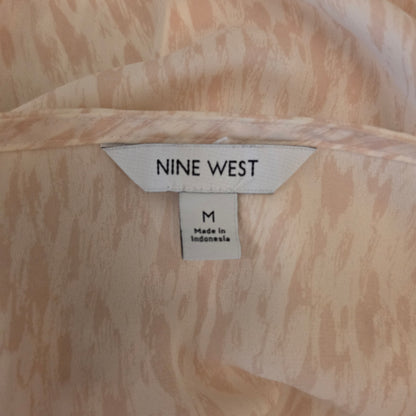 Nine West Pastel Pink Ivory Abstract Print Deep Vneck Button Down Blouse Size Medium Good Condition