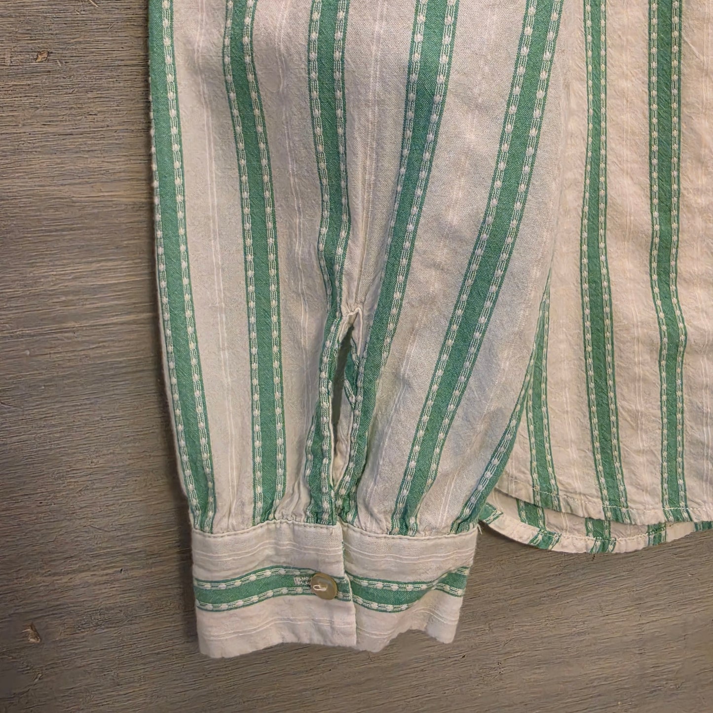 Loft 100% Cotton Dobby Striped Ruffle Front Button Down Shirt Size Medium Good Condition